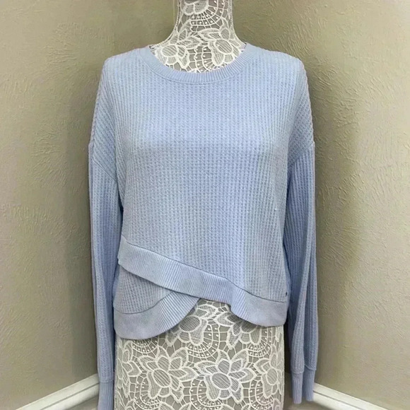 🎄 Light blue knit top from Hollister - Picture 1 of 5